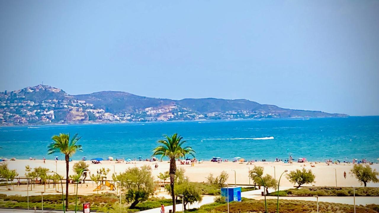 Face A La Mer - Vue Epique, Climatisation, Wifi, Draps Inclus Empuriabrava Exterior foto